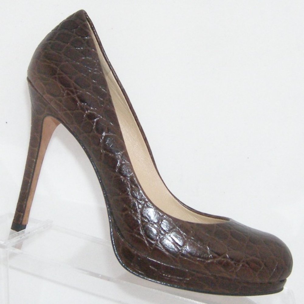 Ann Taylor brown leather croc print heels 6M